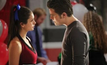 Смотреть Дневники вампира 4 сезон 16 серия онлайн